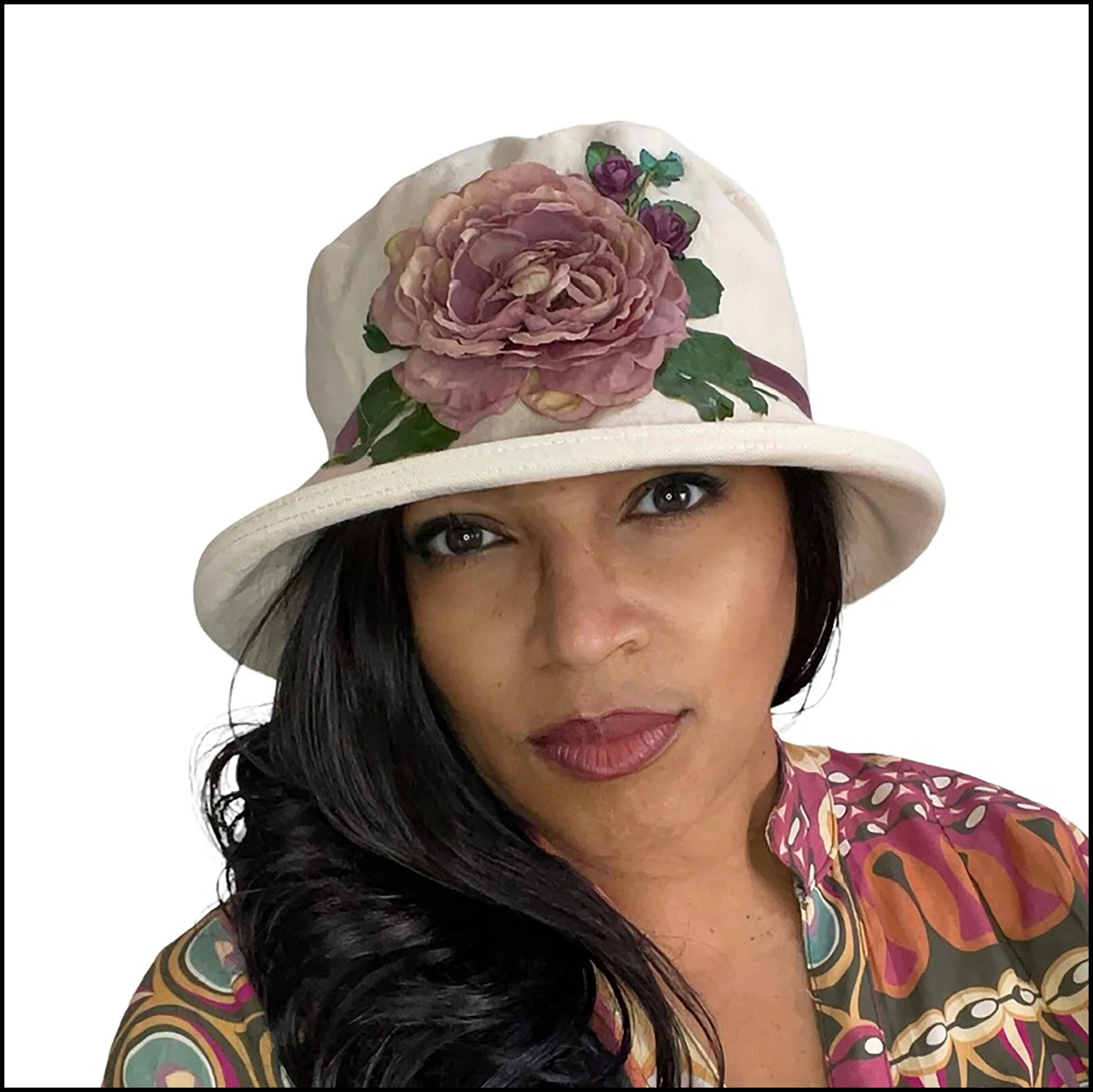 Cream-colored floral-decorated sun hat
