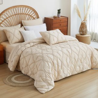 Cream-colored textured round quilted three-piece set