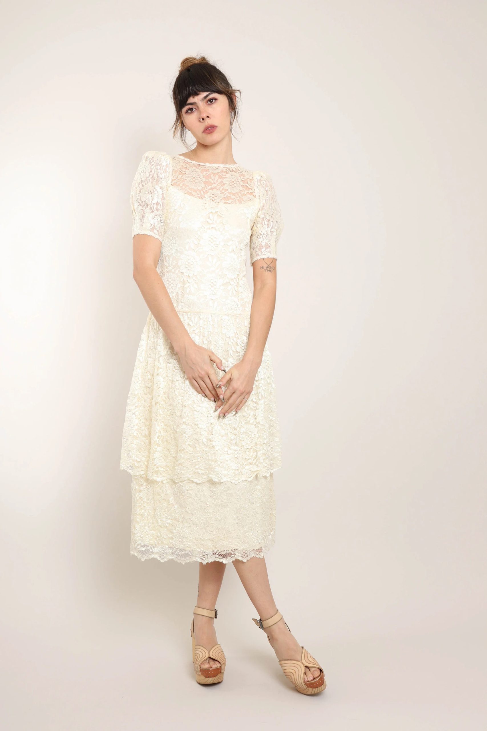 Creamy white lace dress - Image 4