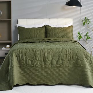 Dark olive green quilted three-piece set