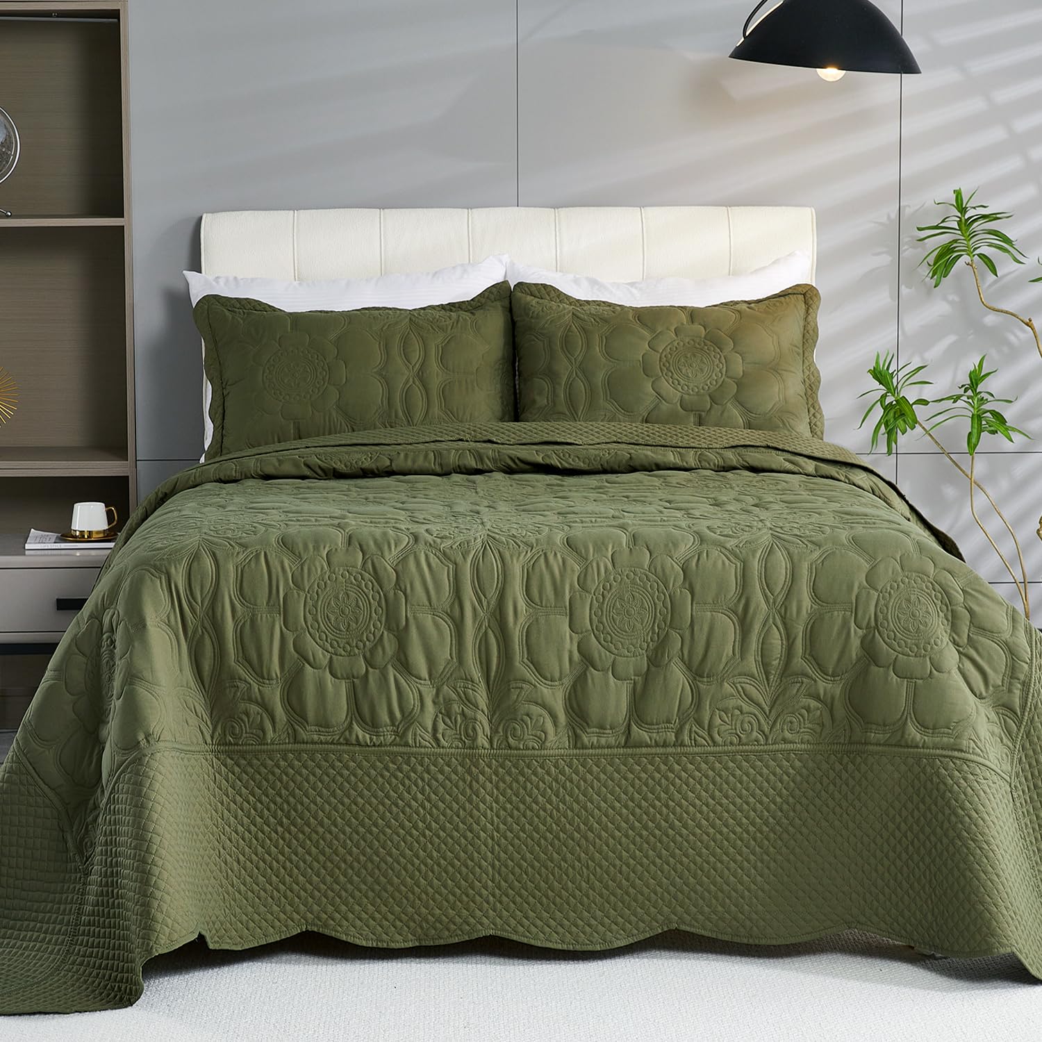 Dark olive green quilted three-piece set
