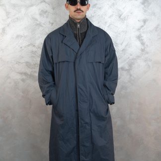 Minimalist raincoat