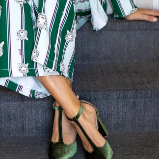 Emerald velvet T-strap pointed shoes