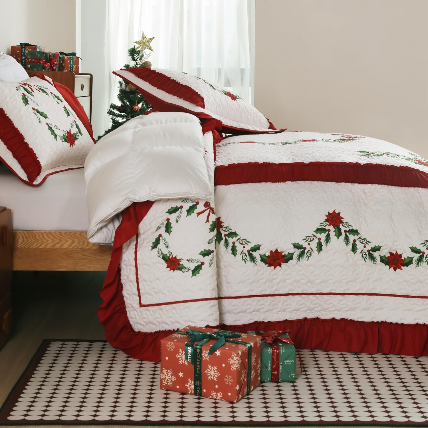 Holiday wreath three-piece quilt set - Image 5