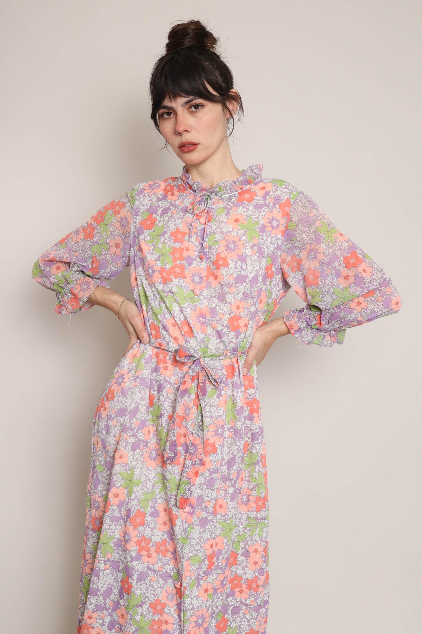 Lavender-colored floral print maxi dress - Image 4