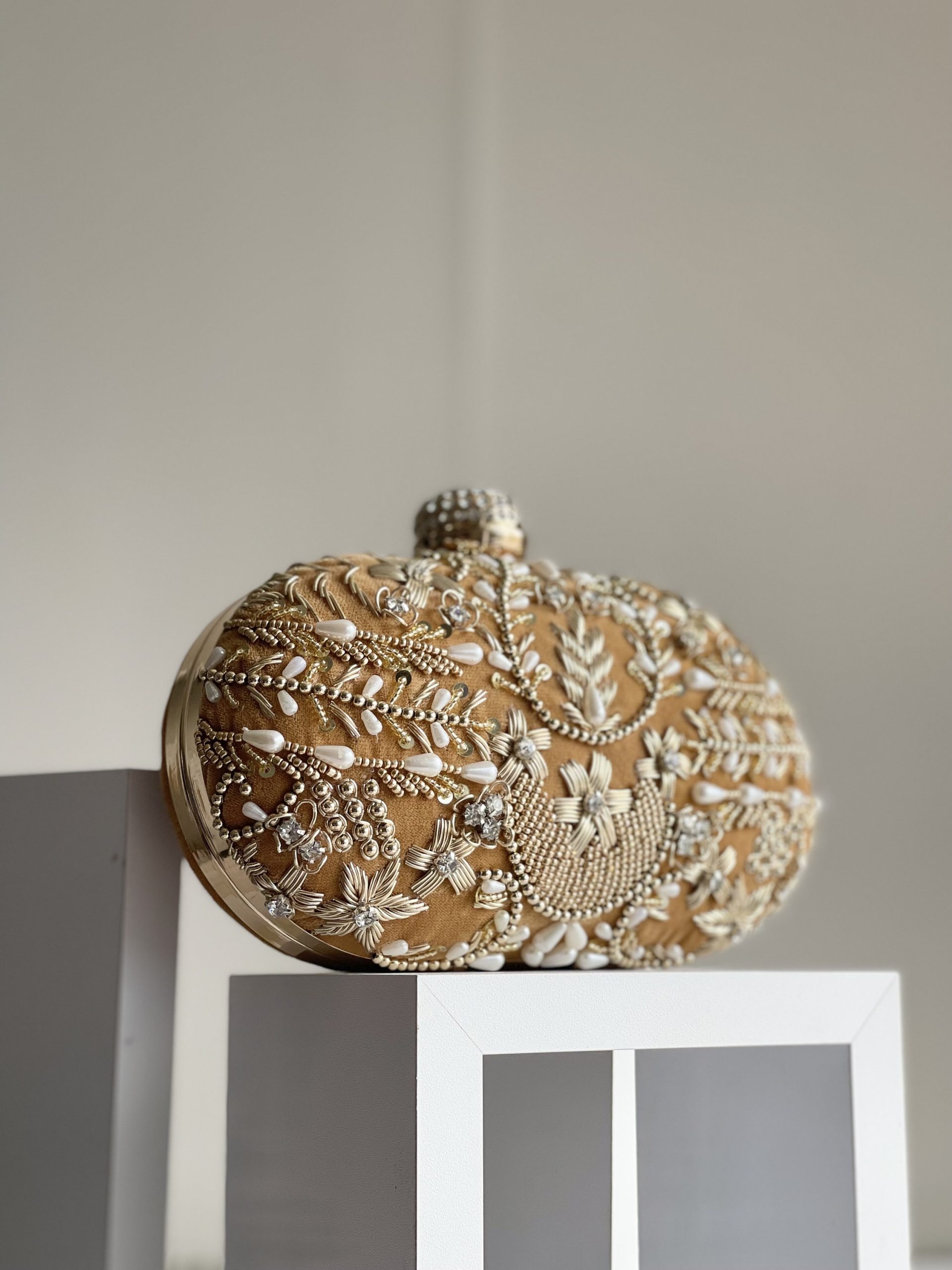 Embroidered gold beaded floral clutch - Image 4