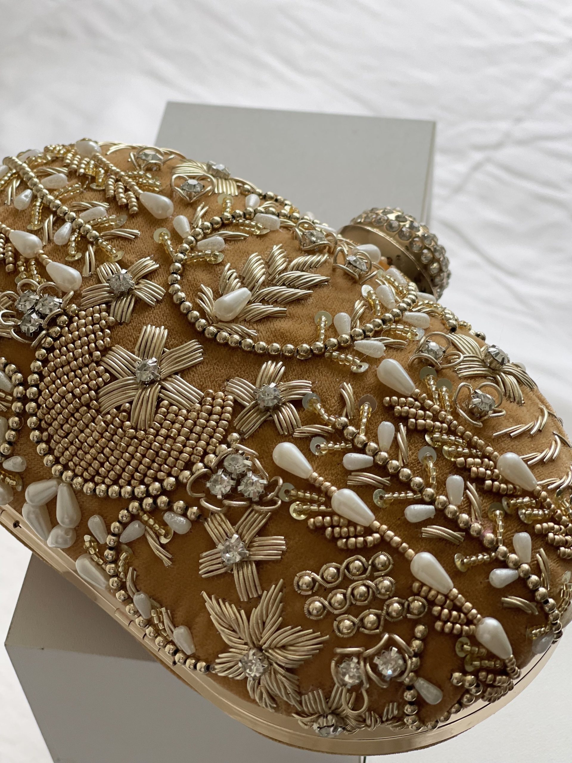 Embroidered gold beaded floral clutch - Image 3