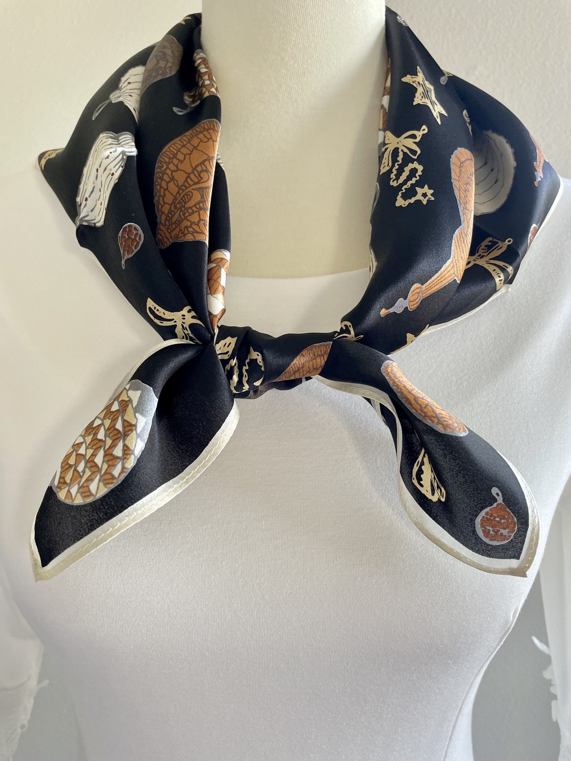 Mulberry silk vintage badge square handkerchief - Image 2