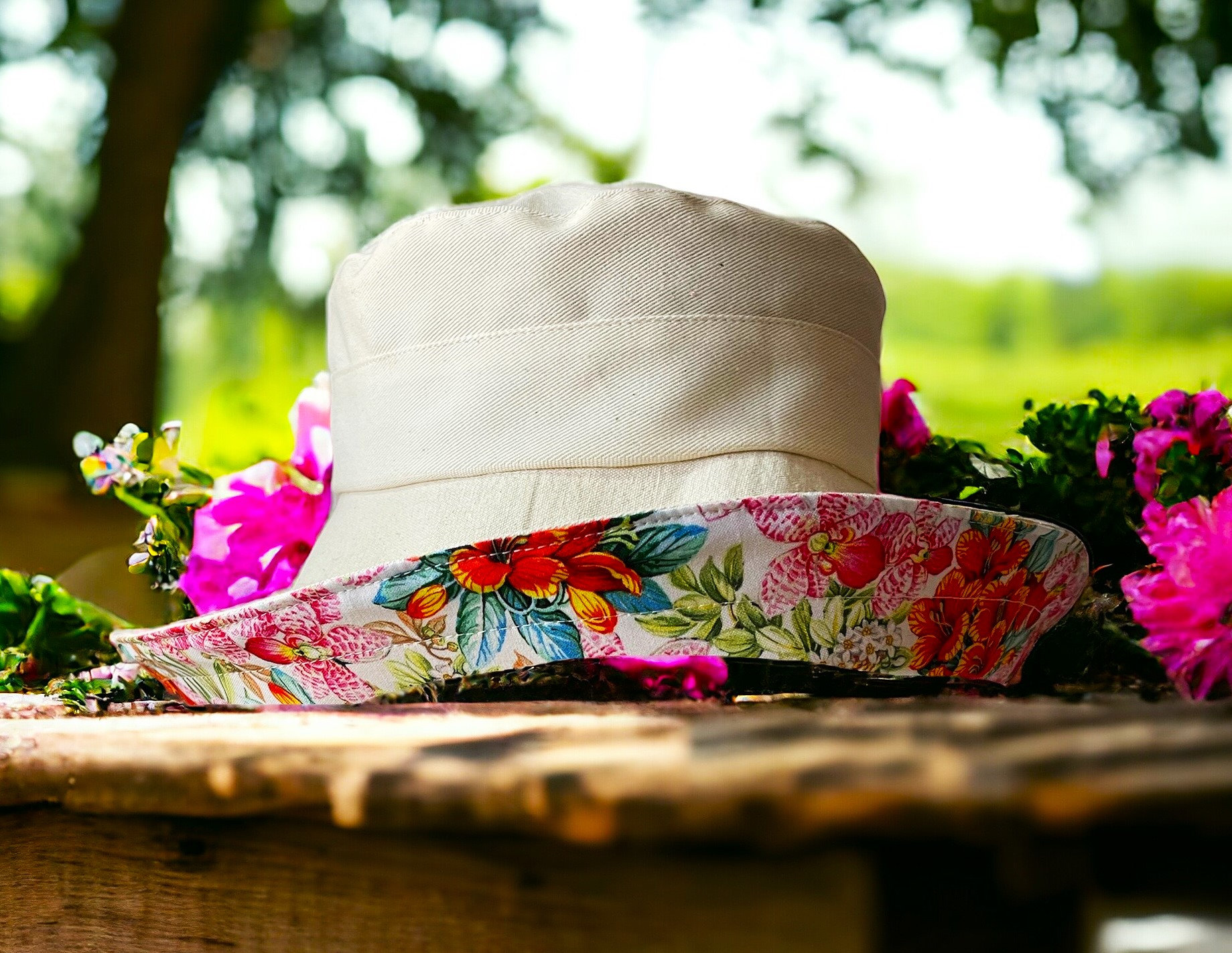 Tropical floral print wide-brimmed fisherman's hat - Image 2
