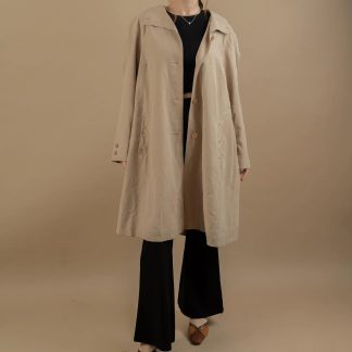 loose trench coat