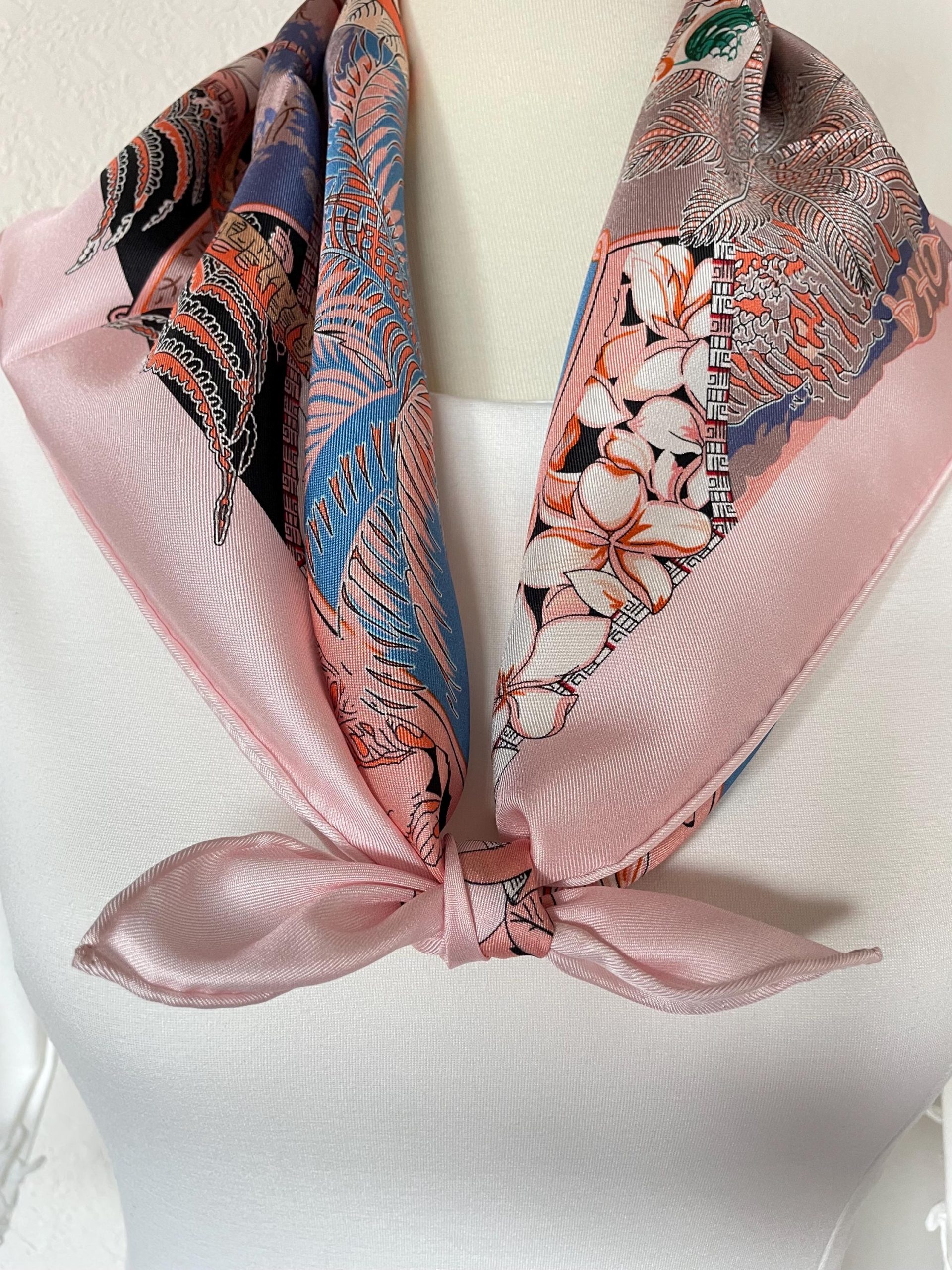 Soft pink floral patterned square scarf - Image 6