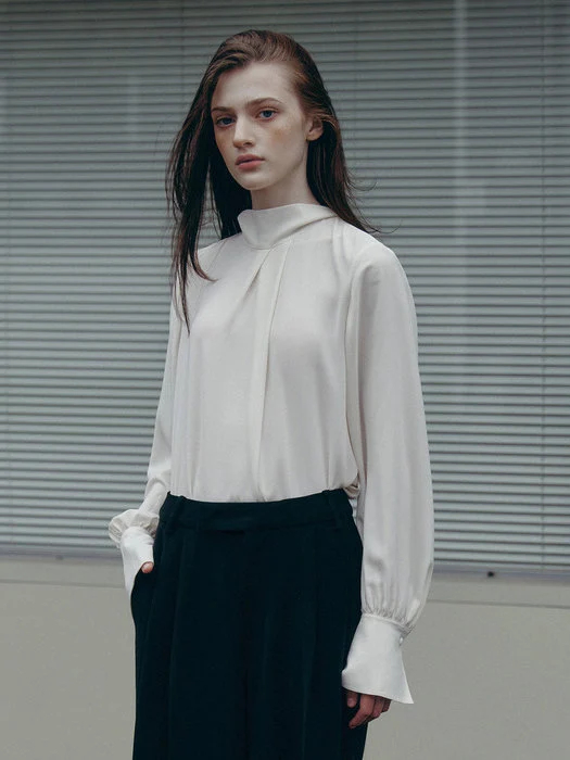 Ivory turtleneck slim-fit shirt - Image 2