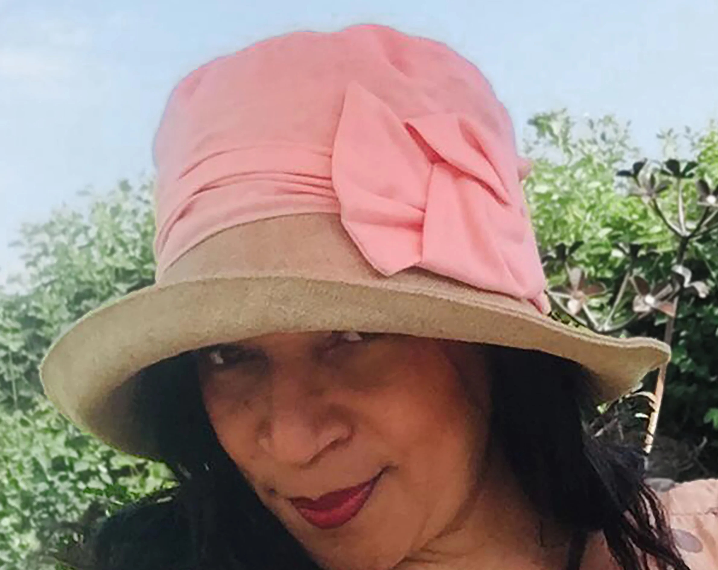 Two-tone pink and natural linen floral sun hat