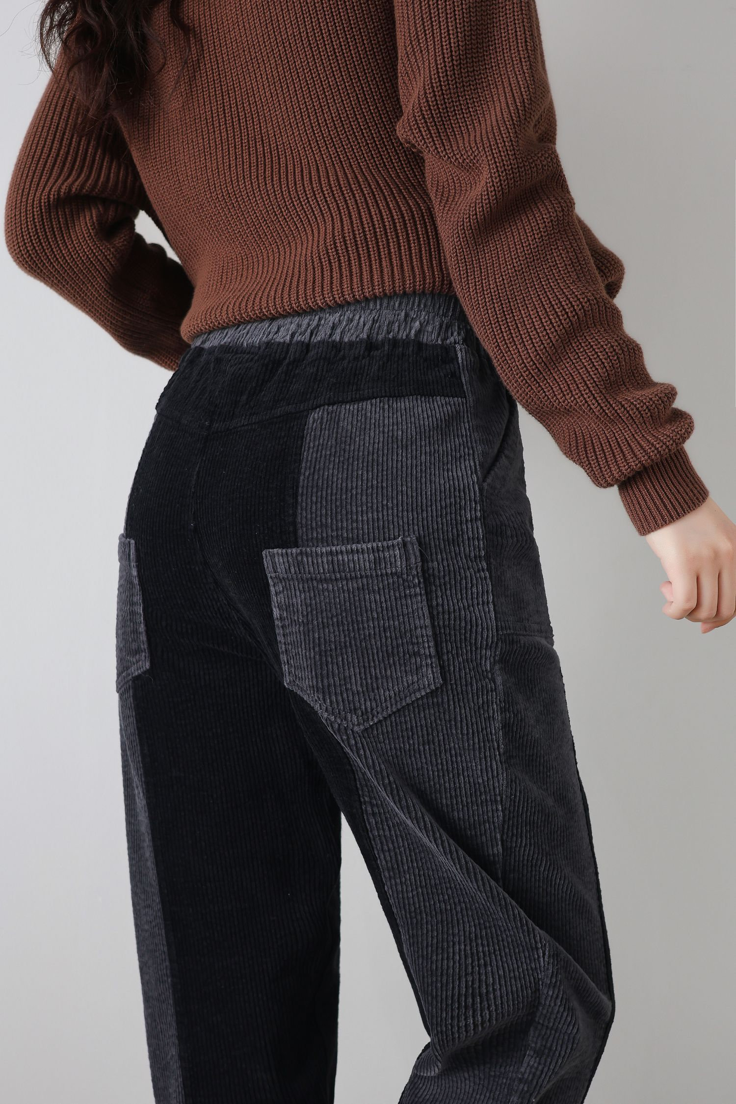 Women's patchwork corduroy tapered trousers - Image 9