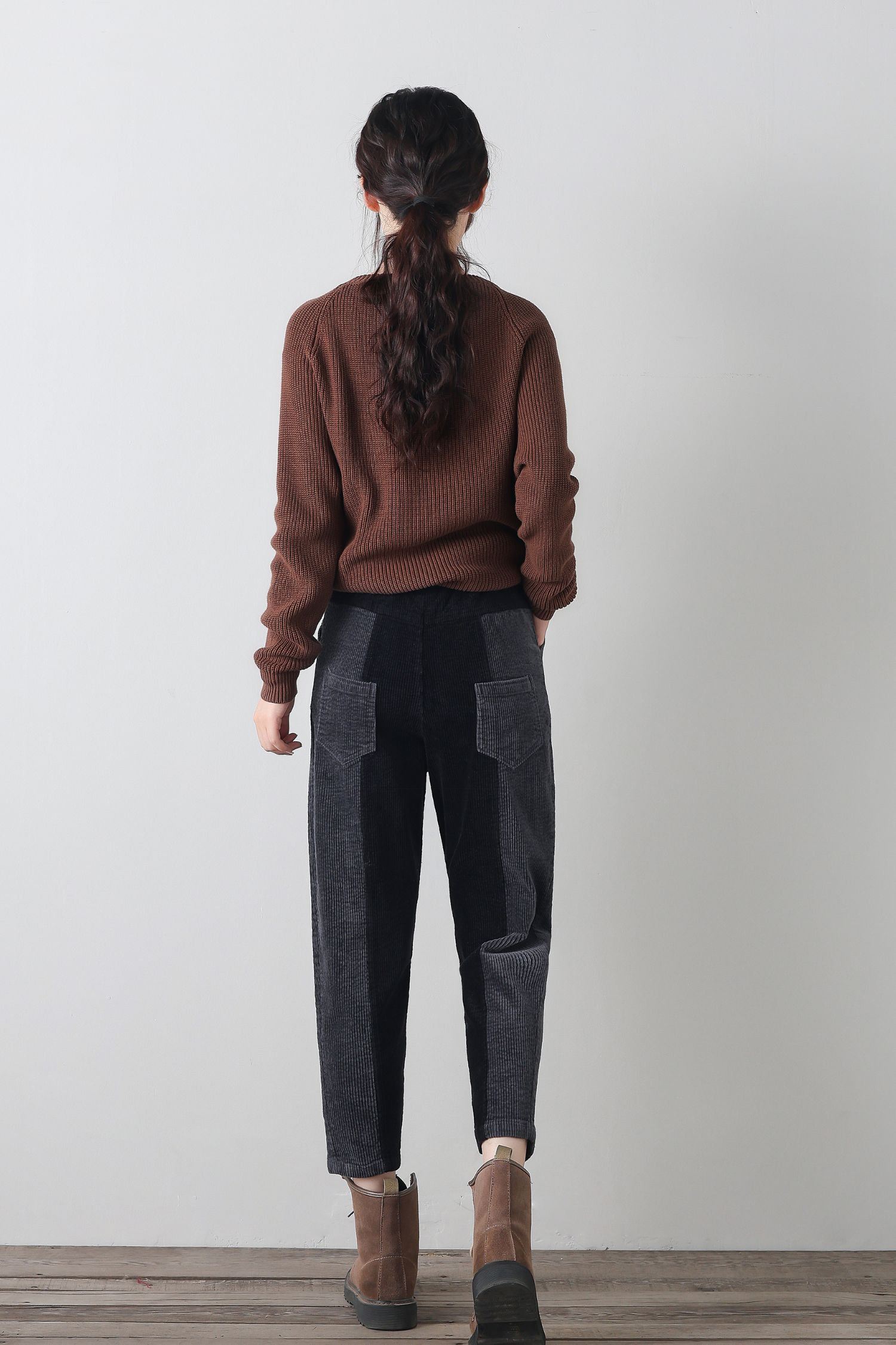 Women's patchwork corduroy tapered trousers - Image 3