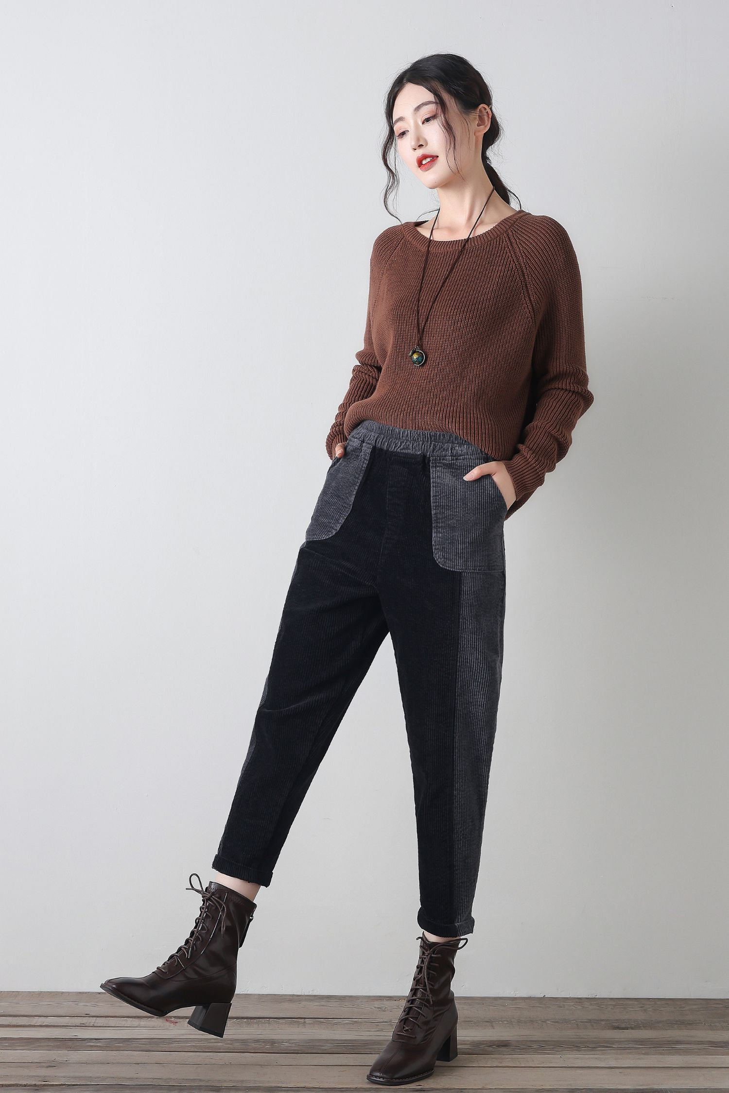 Women's patchwork corduroy tapered trousers - Image 2