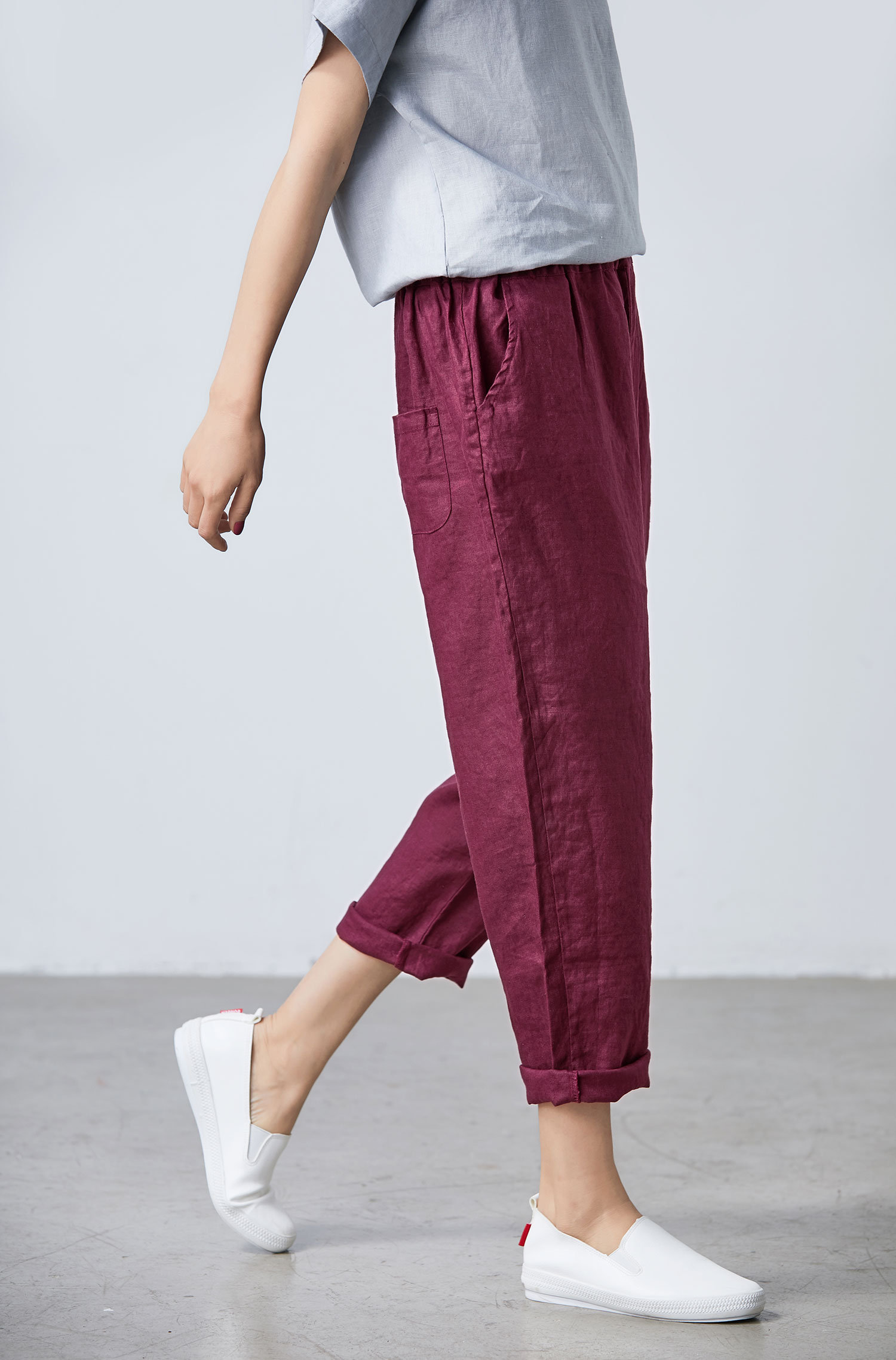 Women's stretch waist linen capri pants - Image 6