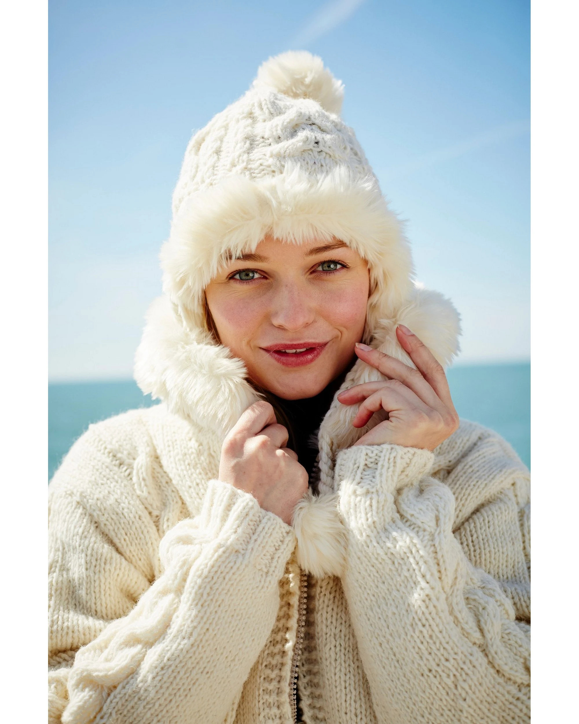 Arctic-style knitted earmuff pom-pom hat - Image 6