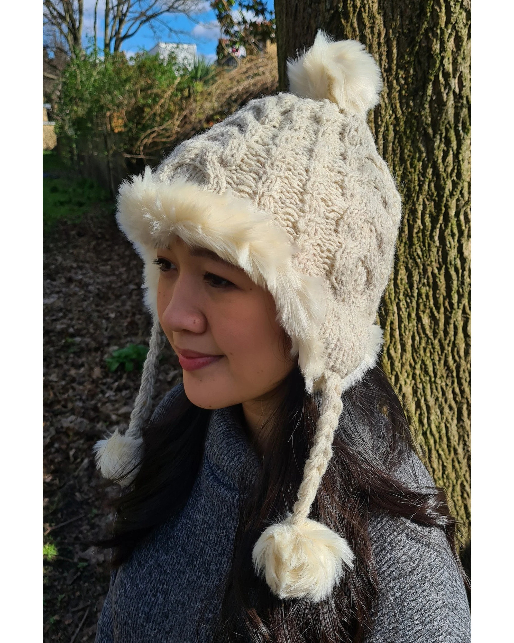 Arctic-style knitted earmuff pom-pom hat - Image 3