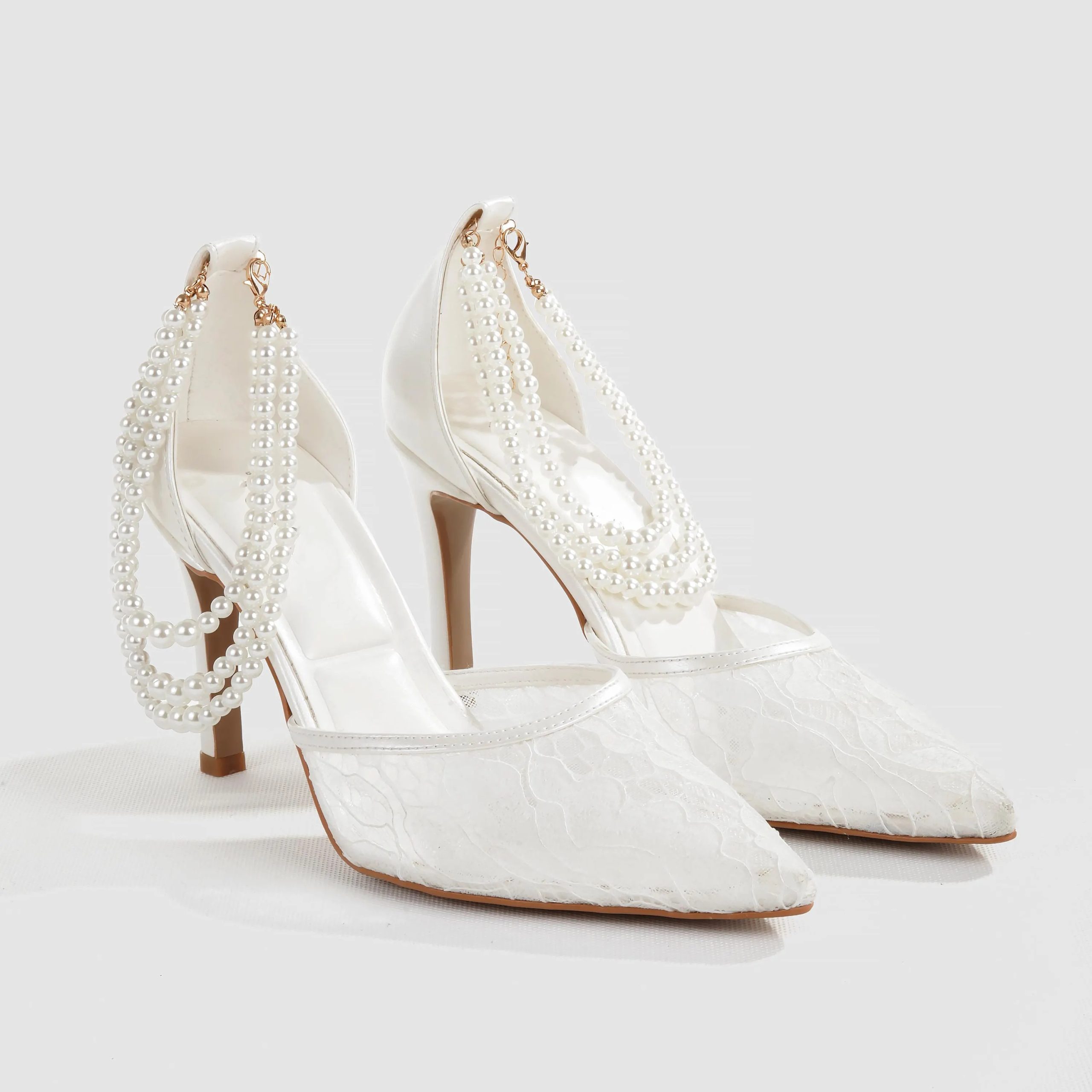 White lace pearl pointed-toe stiletto sandals - Image 4