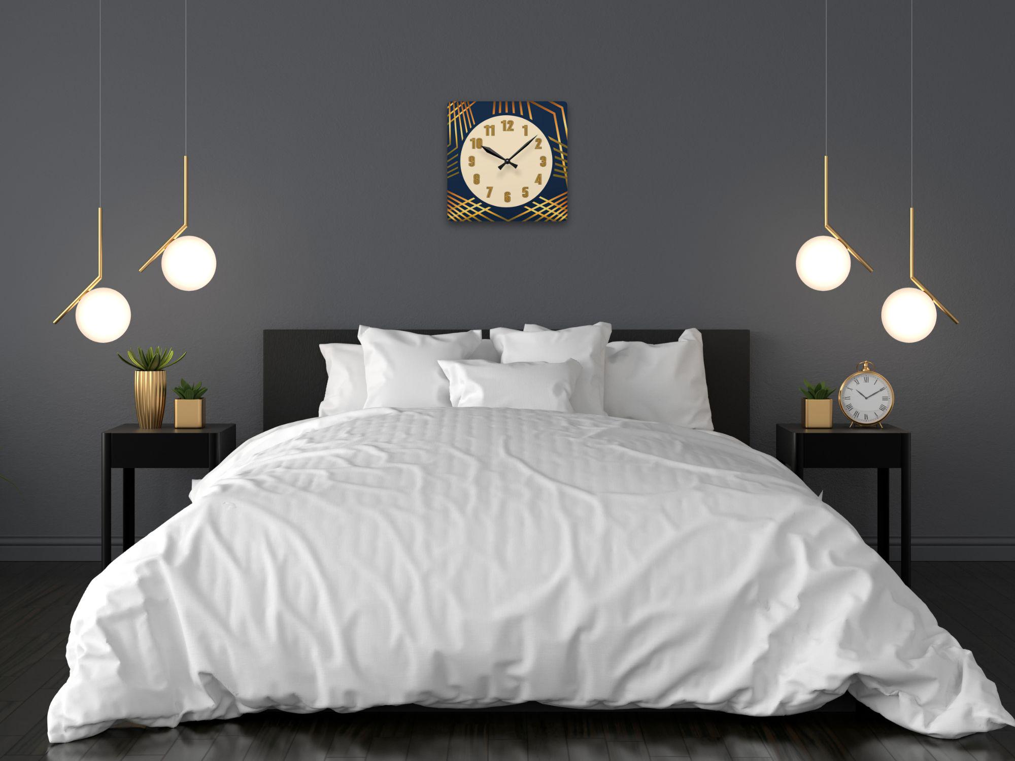Retro gold-trimmed square clock - Image 3