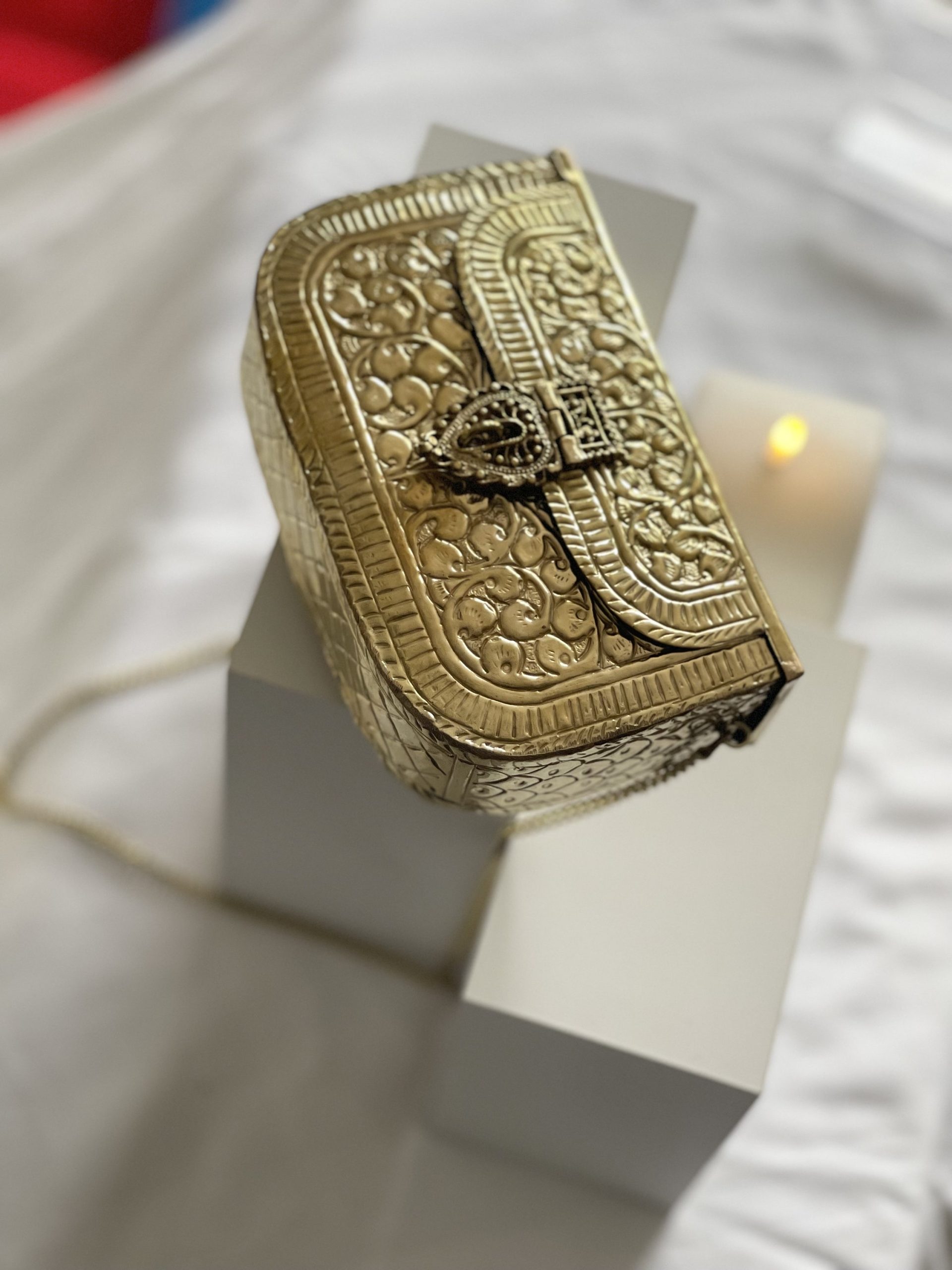 Gold-plated metal embellished crossbody bag - Image 5
