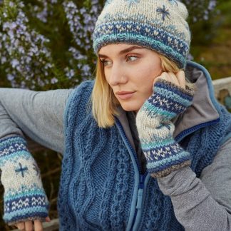 Snowflake Embroidered Pom-Pom Hat