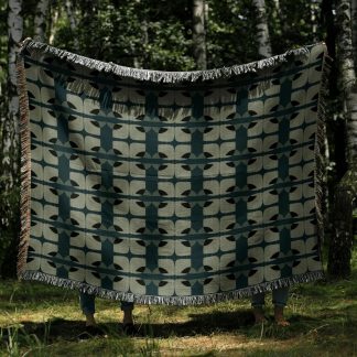 Geometric Petal Cross Woven Throw Blanket,